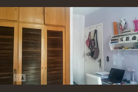 Casa à venda com 235m², 3 quartos e 3 vagasQuarto