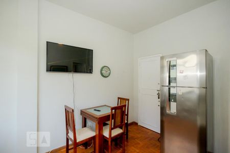 Sala de apartamento para alugar com 1 quarto, 40m² em Copacabana, Rio de Janeiro