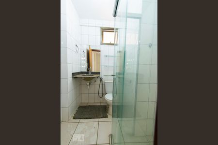 Banheiro de kitnet/studio para alugar com 1 quarto, 28m² em Norte (águas Claras), Brasília