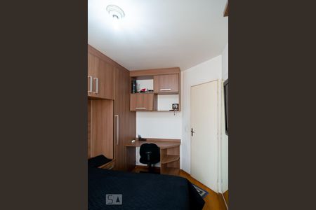 Quarto 1 de apartamento para alugar com 2 quartos, 58m² em Jardim Marajoara, São Paulo