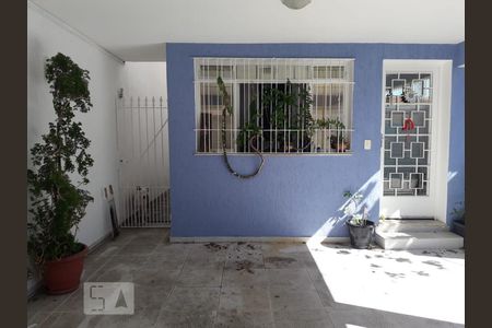 Casa à venda com 115m², 3 quartos e 3 vagas Casa à venda com 115m², 3 quartos e 3 vagasfachada