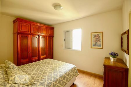 Suíte de apartamento para alugar com 2 quartos, 60m² em Jardim Tupanci, Barueri