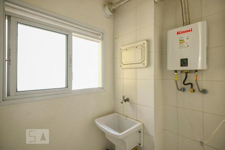 Área de Serviço de apartamento para alugar com 2 quartos, 60m² em Jardim Tupanci, Barueri