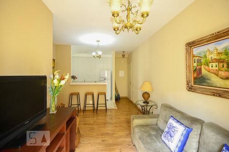 Sala de apartamento para alugar com 2 quartos, 60m² em Jardim Tupanci, Barueri