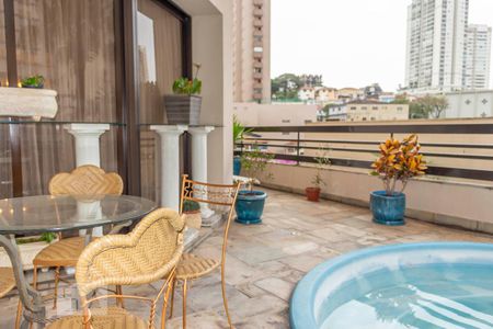 Apartamento à venda com 280m², 4 quartos e 4 vagasVaranda