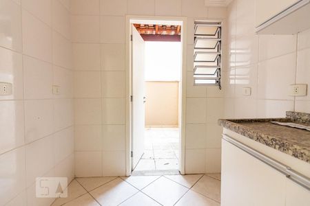 Casa de condomínio à venda com 80m², 2 quartos e 2 vagasCozinha