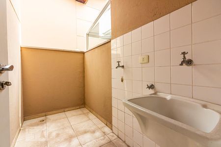 Casa de condomínio à venda com 80m², 2 quartos e 2 vagasÁrea de Serviço