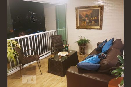 Sala de apartamento à venda com 3 quartos, 140m² em Vila Gumercindo, São Paulo