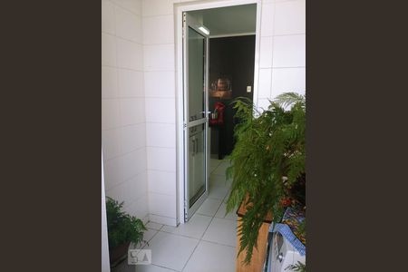 Apartamento à venda com 140m², 3 quartos e 2 vagas Apartamento à venda com 140m², 3 quartos e 2 vagasÁrea de Serviço