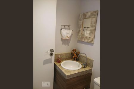 Apartamento à venda com 140m², 3 quartos e 2 vagas Apartamento à venda com 140m², 3 quartos e 2 vagasLavabo