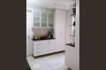 Apartamento à venda com 140m², 3 quartos e 2 vagas Apartamento à venda com 140m², 3 quartos e 2 vagasCozinha