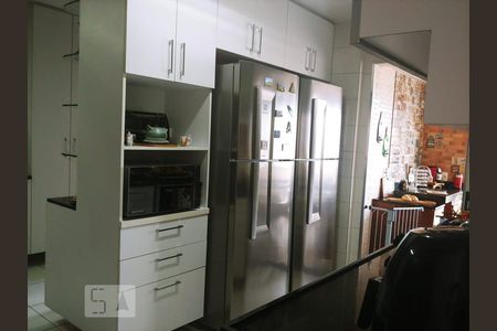 Apartamento à venda com 140m², 3 quartos e 2 vagas Apartamento à venda com 140m², 3 quartos e 2 vagasCozinha