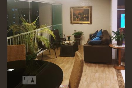 Sala de apartamento à venda com 3 quartos, 140m² em Vila Gumercindo, São Paulo