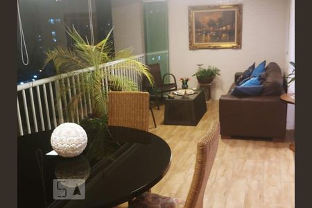 Sala de apartamento à venda com 3 quartos, 140m² em Vila Gumercindo, São Paulo
