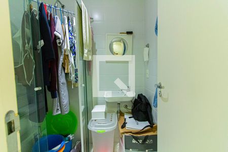 Apartamento à venda com 167m², 3 quartos e 3 vagas Apartamento à venda com 167m², 3 quartos e 3 vagasBanheiro de Serviço