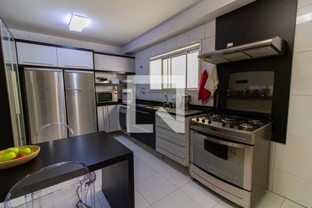 Apartamento à venda com 167m², 3 quartos e 3 vagas Apartamento à venda com 167m², 3 quartos e 3 vagasCozinha