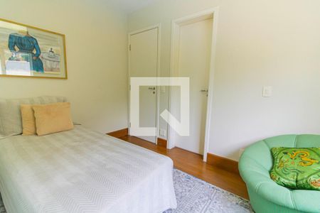 Apartamento à venda com 167m², 3 quartos e 3 vagas Apartamento à venda com 167m², 3 quartos e 3 vagasSuíte 2