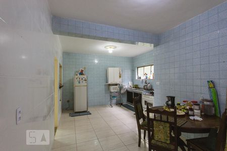 Casa à venda com 372m², 3 quartos e 3 vagas Casa à venda com 372m², 3 quartos e 3 vagasCozinha