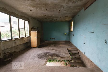 Casa à venda com 372m², 3 quartos e 3 vagas Casa à venda com 372m², 3 quartos e 3 vagasEdícula