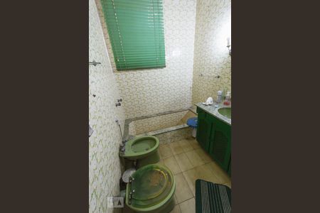 Casa à venda com 372m², 3 quartos e 3 vagas Casa à venda com 372m², 3 quartos e 3 vagasBanheiro Quarto 3 - Suíte