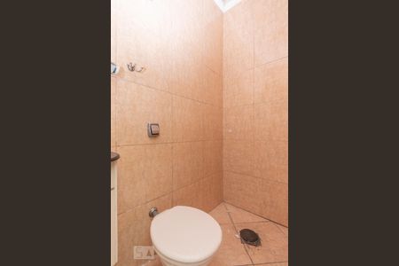 Casa à venda com 156m², 4 quartos e 2 vagas Casa à venda com 156m², 4 quartos e 2 vagasBanheiro edícula