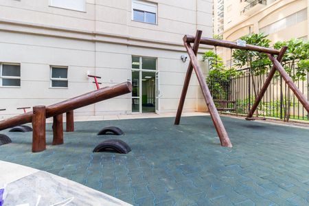 Apartamento à venda com 151m², 3 quartos e 2 vagas Apartamento à venda com 151m², 3 quartos e 2 vagasÁrea Comum: Playground