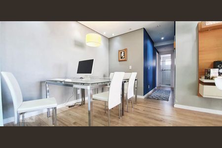 Sala de Estar, Sala e Corredor dos Quartos de apartamento para alugar com 3 quartos, 90m² em Vila Apiaí, Santo André