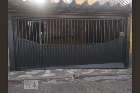 Casa à venda com 122m², 3 quartos e 3 vagas Casa à venda com 122m², 3 quartos e 3 vagasFachada