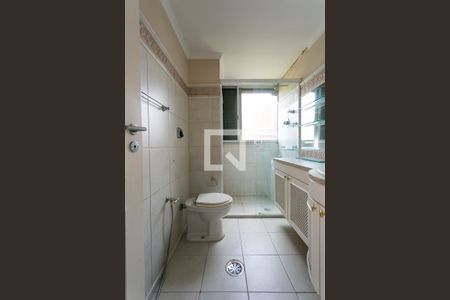 Apartamento para alugar com 300m², 4 quartos e 3 vagas Apartamento para alugar com 300m², 4 quartos e 3 vagasBanheiro da Suíte 3