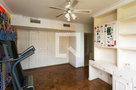 Apartamento para alugar com 300m², 4 quartos e 3 vagas Apartamento para alugar com 300m², 4 quartos e 3 vagassuíte 2
