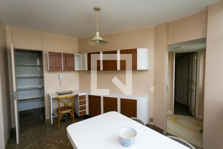 Apartamento para alugar com 300m², 4 quartos e 3 vagas Apartamento para alugar com 300m², 4 quartos e 3 vagasCopa