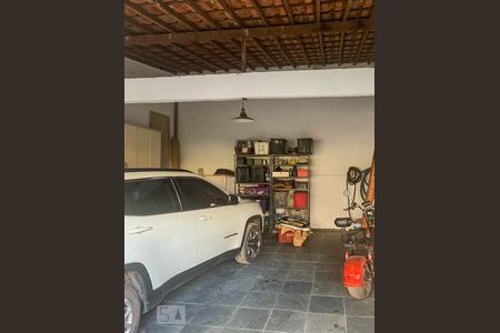 Casa de condomínio à venda com 360m², 3 quartos e 2 vagas Casa de condomínio à venda com 360m², 3 quartos e 2 vagasGaragem