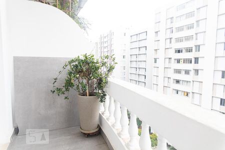Sacada da Sala de apartamento para alugar com 2 quartos, 120m² em Bela Vista, São Paulo