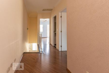 Casa de condomínio à venda com 155m², 3 quartos e 4 vagas Casa de condomínio à venda com 155m², 3 quartos e 4 vagasCorredor