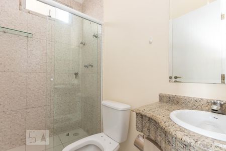 Casa de condomínio à venda com 155m², 3 quartos e 4 vagas Casa de condomínio à venda com 155m², 3 quartos e 4 vagasBanheiro suíte