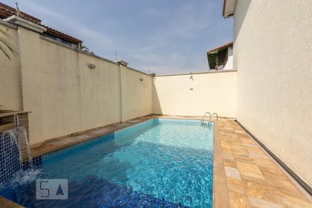 Casa de condomínio à venda com 155m², 3 quartos e 4 vagas Casa de condomínio à venda com 155m², 3 quartos e 4 vagasPiscina