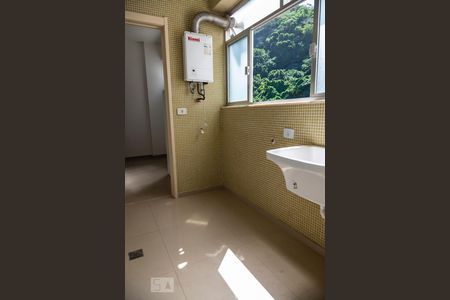 Apartamento à venda com 80m², 2 quartos e 1 vagaÁrea de Serviço