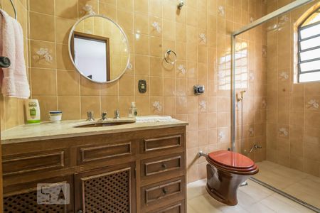 Casa à venda com 175m², 3 quartos e 2 vagas Casa à venda com 175m², 3 quartos e 2 vagasBanheiro Suíte 2