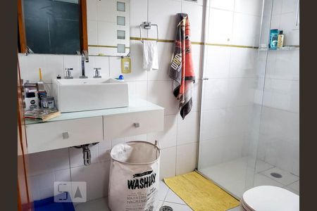Casa para alugar com 472m², 3 quartos e 6 vagas Casa para alugar com 472m², 3 quartos e 6 vagasBanheiro da Suite 1