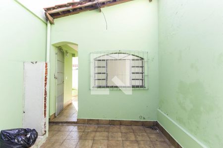 Casa à venda com 285m², 2 quartos e 3 vagas Casa à venda com 285m², 2 quartos e 3 vagasQuintal