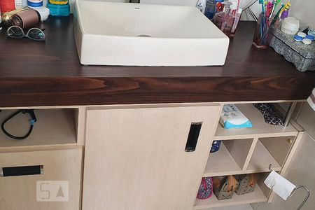 Apartamento à venda com 81m², 3 quartos e 1 vaga Apartamento à venda com 81m², 3 quartos e 1 vagaBanheiro suíte 01