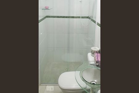 Apartamento à venda com 81m², 3 quartos e 1 vaga Apartamento à venda com 81m², 3 quartos e 1 vagaBanheiro social