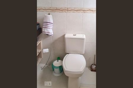 Apartamento à venda com 81m², 3 quartos e 1 vaga Apartamento à venda com 81m², 3 quartos e 1 vagaBanheiro suíte 01