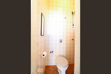 Casa à venda com 250m², 6 quartos e 1 vagaBanheiro de Serviço