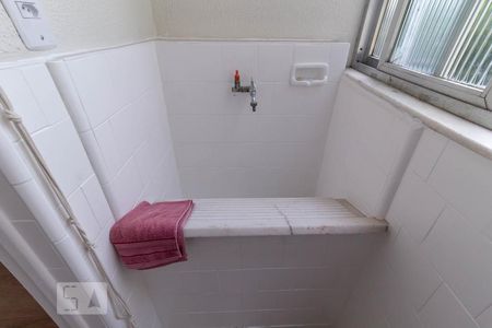 Apartamento à venda com 66m², 2 quartos e sem vaga Apartamento à venda com 66m², 2 quartos e sem vagaÁrea de Serviço