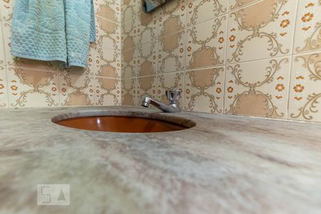 Apartamento à venda com 66m², 2 quartos e sem vaga Apartamento à venda com 66m², 2 quartos e sem vagaBanheiro