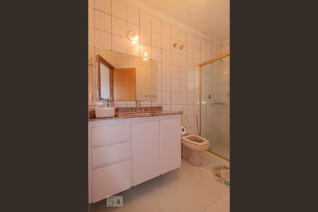 Casa à venda com 700m², 7 quartos e 7 vagas Casa à venda com 700m², 7 quartos e 7 vagasBanheiro da Suíte 5