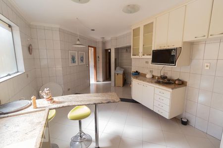Casa à venda com 700m², 7 quartos e 7 vagas Casa à venda com 700m², 7 quartos e 7 vagasCozinha 2