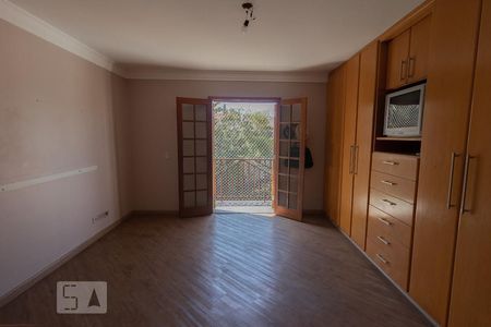 Casa à venda com 700m², 7 quartos e 7 vagas Casa à venda com 700m², 7 quartos e 7 vagasSuíte 5