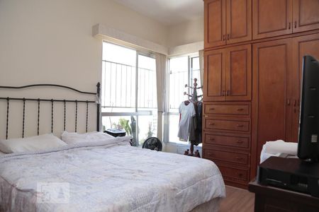 Apartamento à venda com 80m², 2 quartos e 1 vagaquarto 2